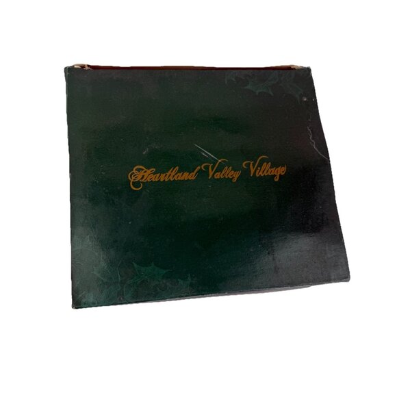 Heartland Valley Village Porcelain Lighted Cathedral Gothic Christmas Church 10" - Picture 3 of 8